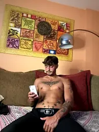 magic_peterr webcam model stream image