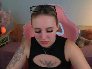 karamoor webcam camsoda model stream image