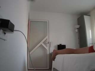 voyeurcam-charmhellen-kitchen webcam model stream image