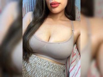 Alifiya28 webcam model stream image