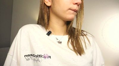 DaraKellon webcam model stream image