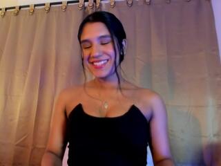 Lyria Diamond webcam model stream image