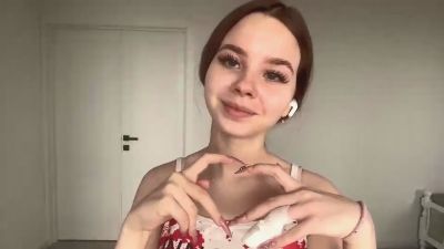 Lil_PUSS_XOO webcam model stream image