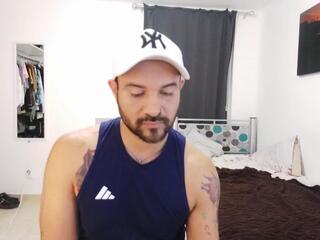 Andromeda Big webcam model stream image
