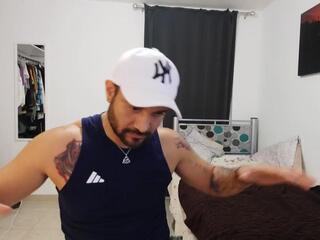 Andromeda Big webcam model stream image