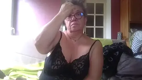 Vandeae44 webcam model stream image