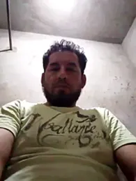 Lujor webcam model stream image