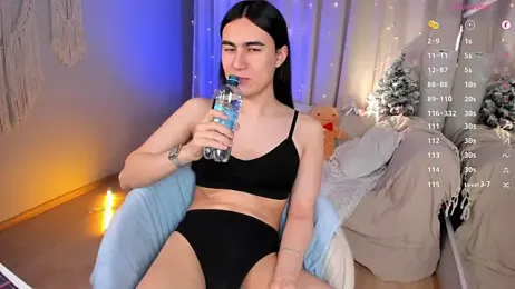 HeyAlena webcam model stream image