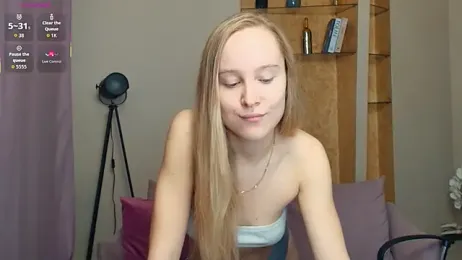 SoonMoor webcam model stream image