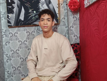 EdBrown webcam model stream image