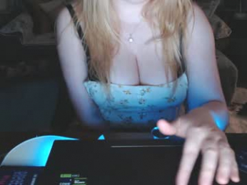 lushcutie webcam model stream image
