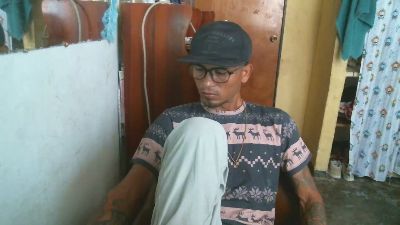latin_master1 webcam model stream image