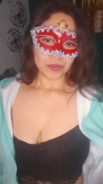 la_marti_ webcam model stream image