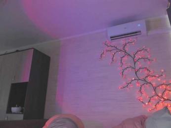 Cute1yoga webcam model stream image