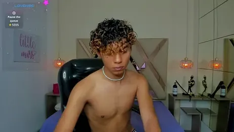 Anyelo_Twink webcam model stream image