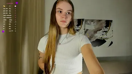 Angel_oci webcam model stream image