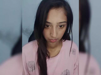 AlinaPopy webcam bongacams model stream image