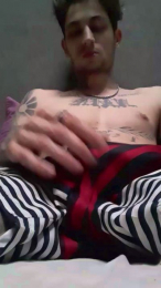 Tattooboy_19 webcam model stream image