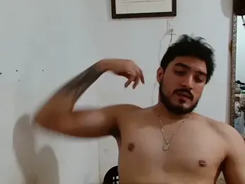Leonino231 webcam model stream image