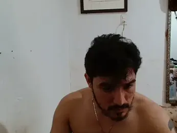 Leonino231 webcam model stream image