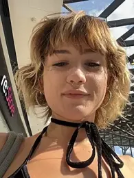 what_is_the_sun webcam model stream image