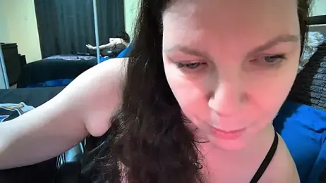 PlayfulcurvyyMilf webcam model stream image