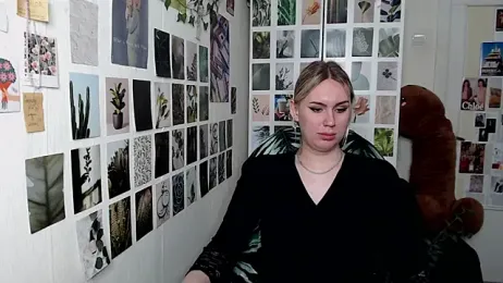 CapriScorpion webcam model stream image