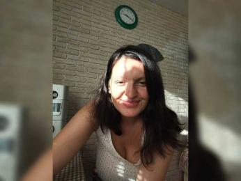 JUICY-JU webcam model stream image