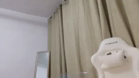 Lorennameliyy webcam model stream image