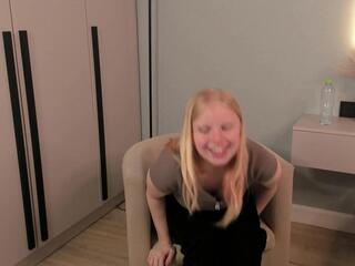 Carmon Harkema webcam model stream image