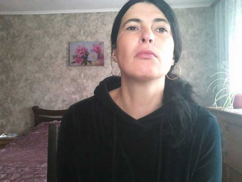 KristiWhite webcam model stream image