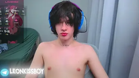 LeonBoykisser webcam model stream image