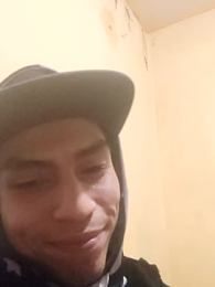 AlexAlejandro13 webcam model stream image