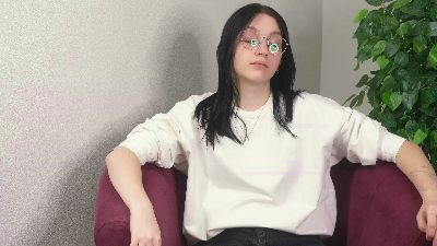 YoshieCiers webcam model stream image