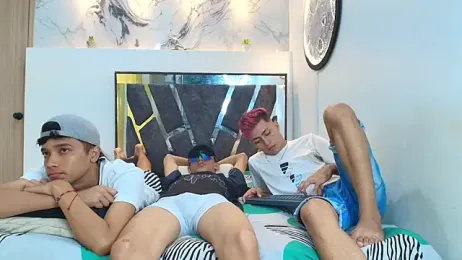 VERY_HOT_GUYS webcam model stream image