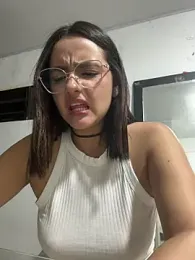 kae_styles webcam model stream image