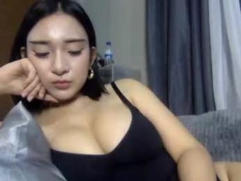 kimhugeisforyou webcam model stream image