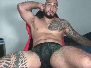 leon18k webcam model stream image