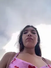 RoomExotic11 webcam model stream image