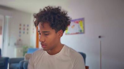Yourvalentino webcam model stream image