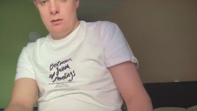Kinkyroboy webcam model stream image