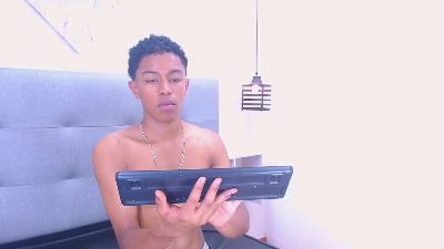 Rocco_Grey webcam model stream image