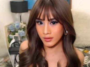FoxsJass webcam model stream image