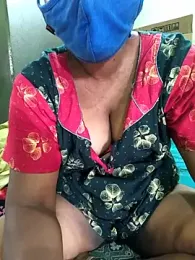 TamilSelviRoja webcam model stream image