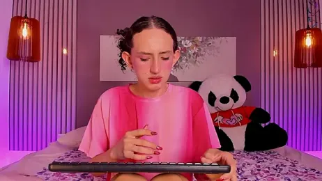 pinky_peach webcam model stream image