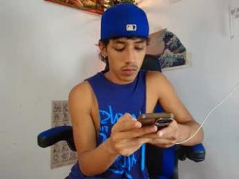 ostin_18hot webcam model stream image