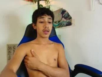 ostin_18hot webcam model stream image