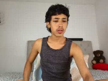 ostin_18hot webcam model stream image