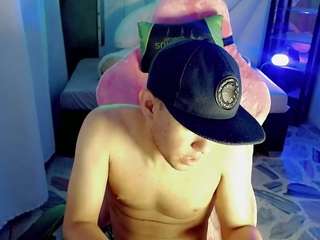 guys-sex18 webcam model stream image