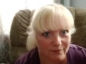 thanks4cumming24 webcam model stream image